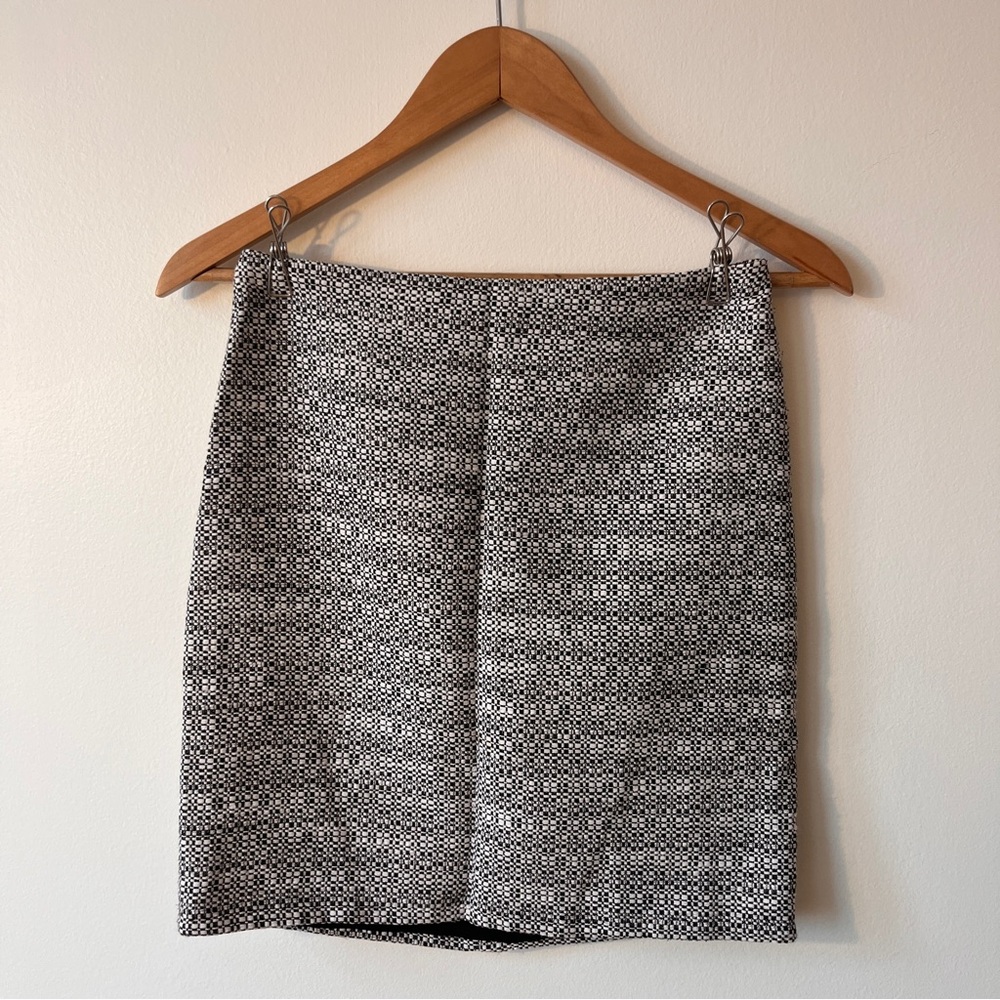 White House Black Market Black and White Tweed Mini Skirt